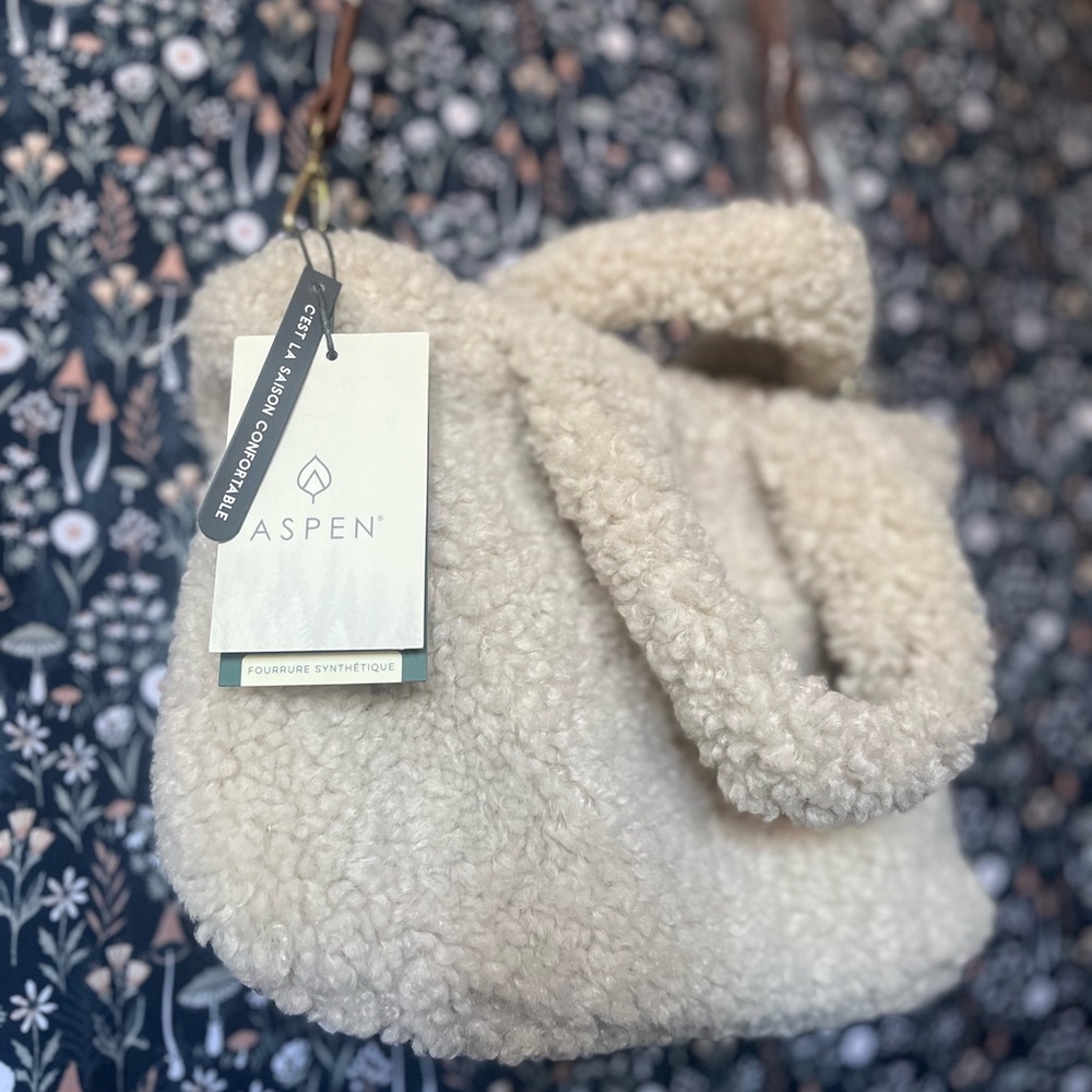 NWT ASPEN crossbody faux fur bag